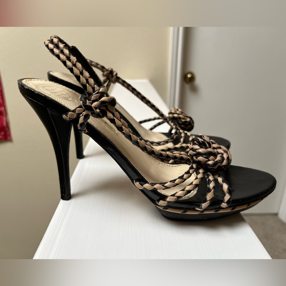 Max studio shoes heels 7.5